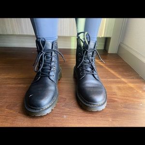 dr martens combat boots size 7 black
